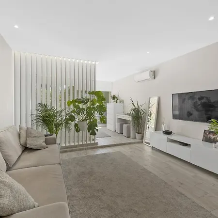 Silver Lux 2 - Center By Hd *