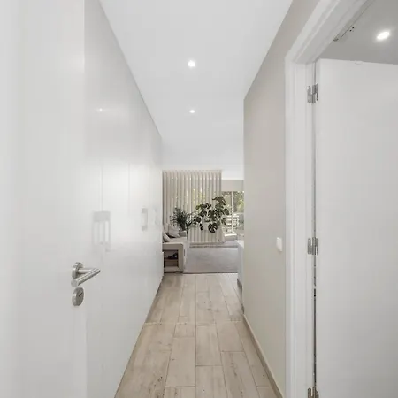 Silver Lux 2 - Center By Hd 아파트 빌라모라